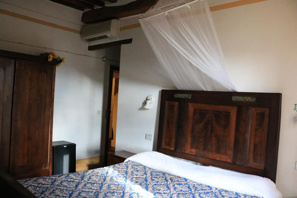 San Buonaventura Bed & Breakfast Bagno Vignoni Phòng bức ảnh